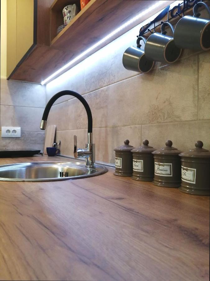 Nikas Apartman Donji Milanovac Exterior foto