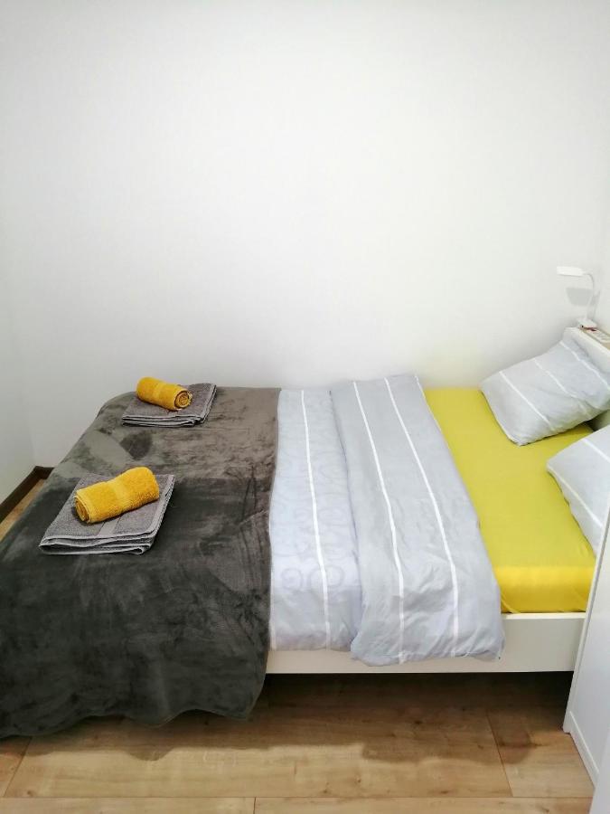 Nikas Apartman Donji Milanovac Exterior foto